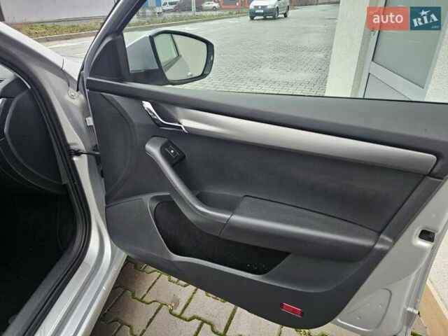 Серый Шкода Октавия, объемом двигателя 1.6 л и пробегом 203 тыс. км за 13900 $, фото 26 на Automoto.ua