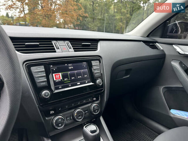 Шкода Октавія 2016 у Вінниці на Automoto.ua Сірий Шкода Октавія, об'ємом двигуна 1.6 л та пробігом 232 тис. км за 11777 $, фото 44 на Automoto.ua