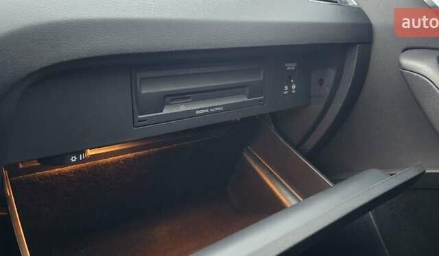 Серый Шкода Октавия, объемом двигателя 1.6 л и пробегом 255 тыс. км за 11300 $, фото 26 на Automoto.ua