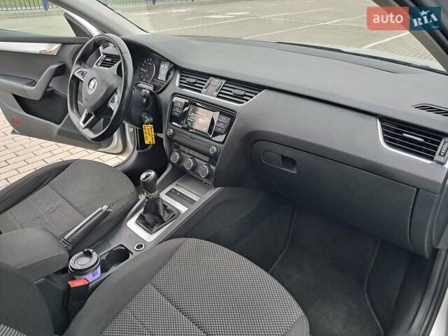 Серый Шкода Октавия, объемом двигателя 1.6 л и пробегом 250 тыс. км за 10500 $, фото 17 на Automoto.ua