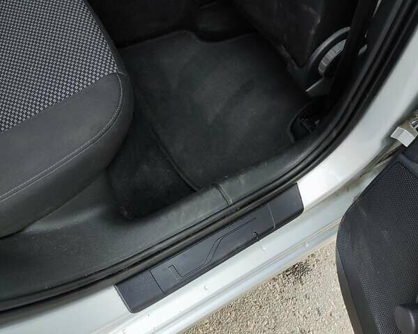 Сірий Шкода Октавія, об'ємом двигуна 1.97 л та пробігом 257 тис. км за 12500 $, фото 16 на Automoto.ua