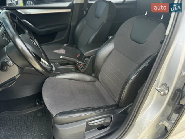 Серый Шкода Октавия, объемом двигателя 1.6 л и пробегом 266 тыс. км за 11600 $, фото 50 на Automoto.ua