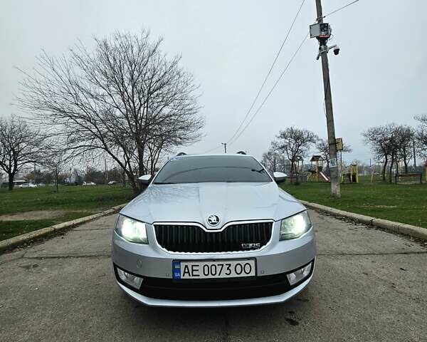 Серый Шкода Октавия, объемом двигателя 2 л и пробегом 270 тыс. км за 13500 $, фото 1 на Automoto.ua