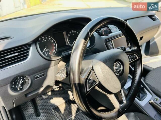 Сірий Шкода Октавія, об'ємом двигуна 1.6 л та пробігом 297 тис. км за 9000 $, фото 13 на Automoto.ua