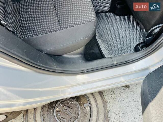 Сірий Шкода Октавія, об'ємом двигуна 1.6 л та пробігом 297 тис. км за 9000 $, фото 21 на Automoto.ua