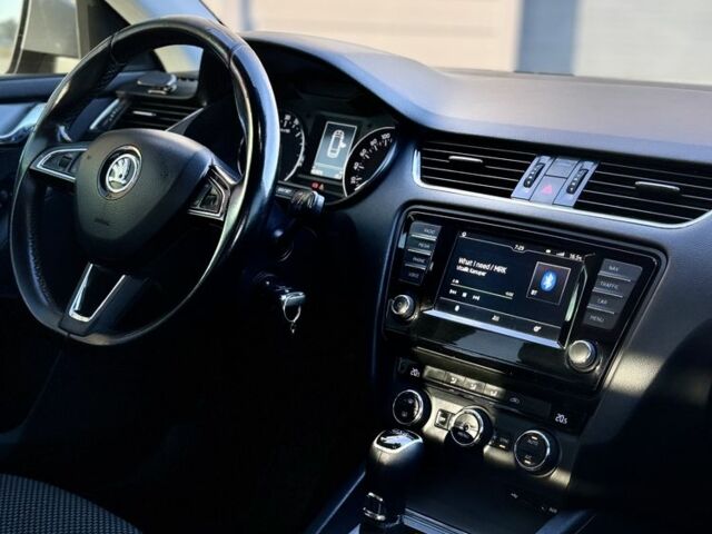 Шкода Октавія 2016 у Кропивницькому (Кіровограді) на Automoto.ua Сірий Шкода Октавія, об'ємом двигуна 2 л та пробігом 255 тис. км за 10700 $, фото 4 на Automoto.ua