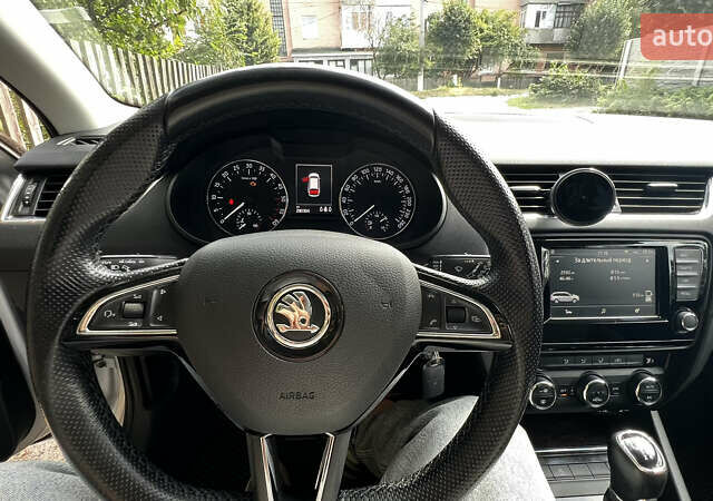 Серый Шкода Октавия, объемом двигателя 1.6 л и пробегом 294 тыс. км за 12900 $, фото 9 на Automoto.ua