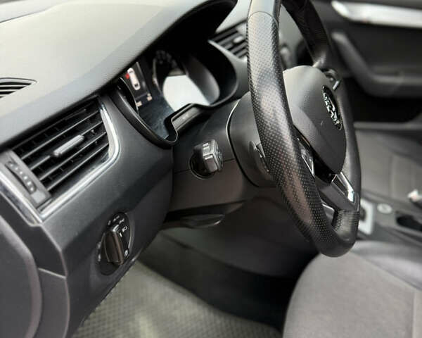 Серый Шкода Октавия, объемом двигателя 1.97 л и пробегом 227 тыс. км за 12950 $, фото 31 на Automoto.ua