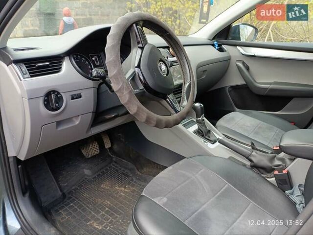 Серый Шкода Октавия, объемом двигателя 1.6 л и пробегом 221 тыс. км за 13000 $, фото 4 на Automoto.ua