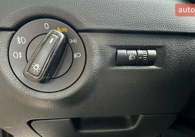 Серый Шкода Октавия, объемом двигателя 1.6 л и пробегом 294 тыс. км за 12900 $, фото 12 на Automoto.ua