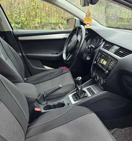 Сірий Шкода Октавія, об'ємом двигуна 1.6 л та пробігом 203 тис. км за 12500 $, фото 9 на Automoto.ua