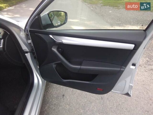 Серый Шкода Октавия, объемом двигателя 1.6 л и пробегом 195 тыс. км за 12300 $, фото 12 на Automoto.ua