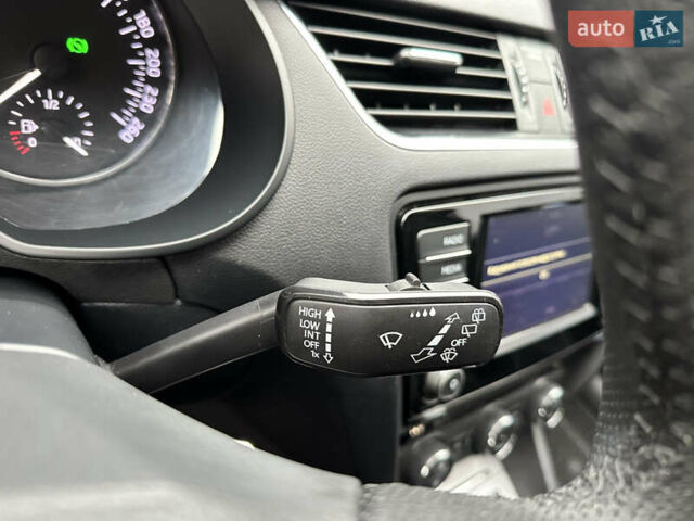 Шкода Октавія 2016 у Вінниці на Automoto.ua Сірий Шкода Октавія, об'ємом двигуна 1.6 л та пробігом 232 тис. км за 11777 $, фото 40 на Automoto.ua