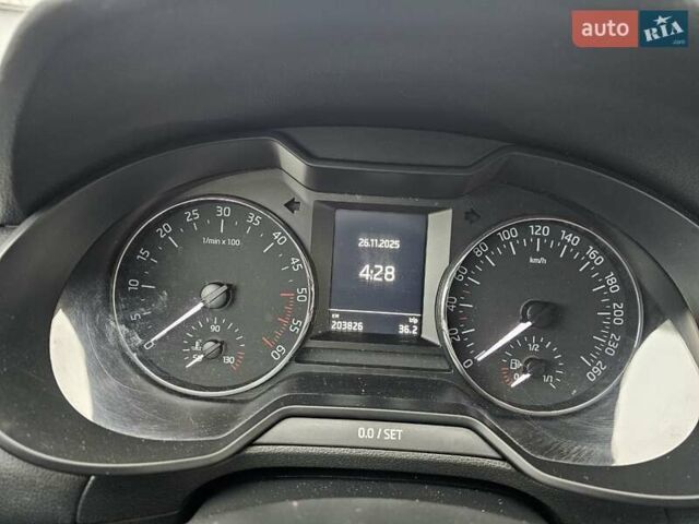 Серый Шкода Октавия, объемом двигателя 1.6 л и пробегом 203 тыс. км за 13900 $, фото 22 на Automoto.ua