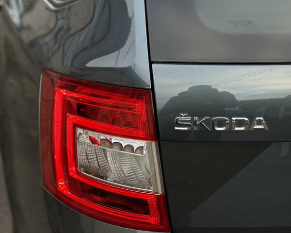 Сірий Шкода Октавія, об'ємом двигуна 2 л та пробігом 210 тис. км за 14900 $, фото 35 на Automoto.ua