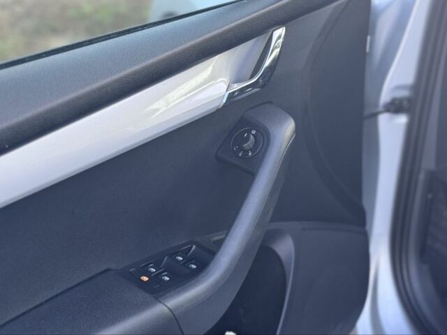 Сірий Шкода Октавія, об'ємом двигуна 1.6 л та пробігом 335 тис. км за 9600 $, фото 7 на Automoto.ua