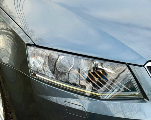 Сірий Шкода Октавія, об'ємом двигуна 2 л та пробігом 210 тис. км за 14900 $, фото 132 на Automoto.ua