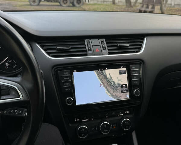 Сірий Шкода Октавія, об'ємом двигуна 2 л та пробігом 210 тис. км за 14900 $, фото 64 на Automoto.ua