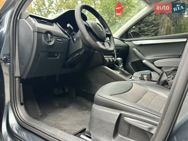 Шкода Октавія 2016 у Вінниці на Automoto.ua Сірий Шкода Октавія, об'ємом двигуна 1.6 л та пробігом 232 тис. км за 11777 $, фото 37 на Automoto.ua