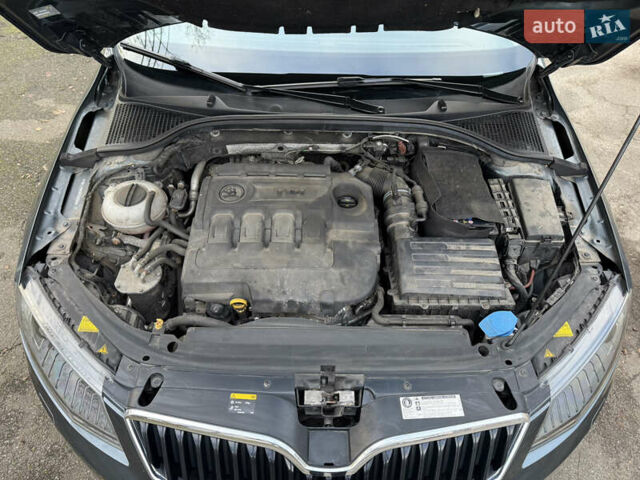 Сірий Шкода Октавія, об'ємом двигуна 2 л та пробігом 210 тис. км за 14900 $, фото 116 на Automoto.ua