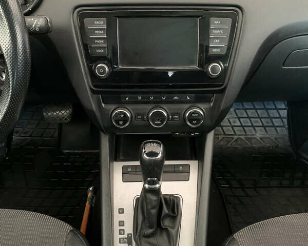 Серый Шкода Октавия, объемом двигателя 1.6 л и пробегом 237 тыс. км за 11800 $, фото 19 на Automoto.ua