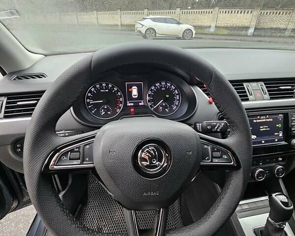 Серый Шкода Октавия, объемом двигателя 1.6 л и пробегом 232 тыс. км за 11200 $, фото 13 на Automoto.ua