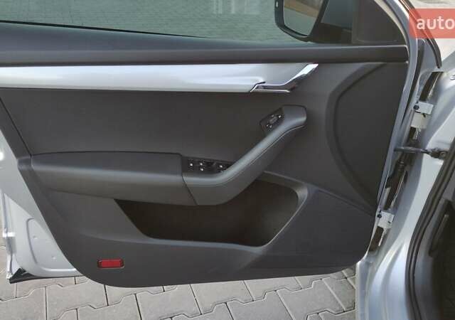 Сірий Шкода Октавія, об'ємом двигуна 1.98 л та пробігом 284 тис. км за 12000 $, фото 15 на Automoto.ua