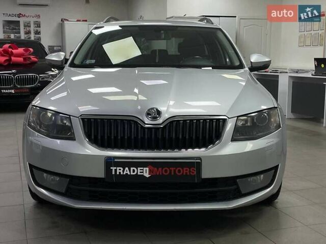 Серый Шкода Октавия, объемом двигателя 1.97 л и пробегом 296 тыс. км за 11490 $, фото 4 на Automoto.ua