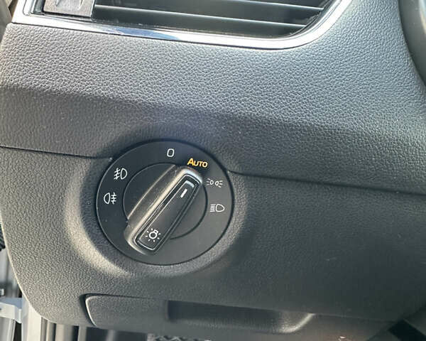 Серый Шкода Октавия, объемом двигателя 1.97 л и пробегом 239 тыс. км за 15900 $, фото 22 на Automoto.ua