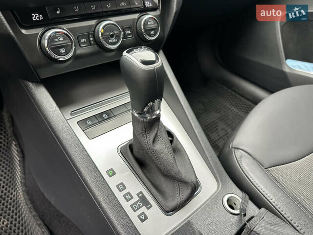Шкода Октавія 2016 у Вінниці на Automoto.ua Сірий Шкода Октавія, об'ємом двигуна 1.6 л та пробігом 232 тис. км за 11777 $, фото 46 на Automoto.ua