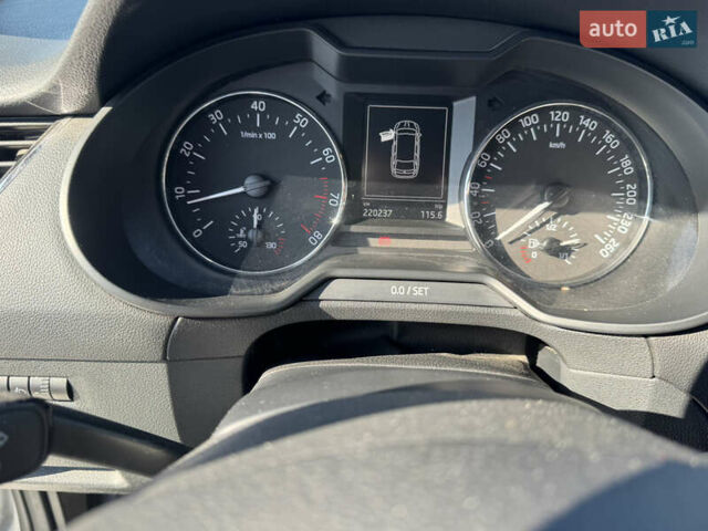 Серый Шкода Октавия, объемом двигателя 1.4 л и пробегом 220 тыс. км за 10700 $, фото 8 на Automoto.ua