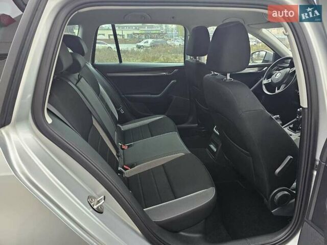 Серый Шкода Октавия, объемом двигателя 1.6 л и пробегом 203 тыс. км за 13900 $, фото 32 на Automoto.ua