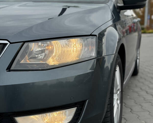 Серый Шкода Октавия, объемом двигателя 2 л и пробегом 224 тыс. км за 12900 $, фото 8 на Automoto.ua