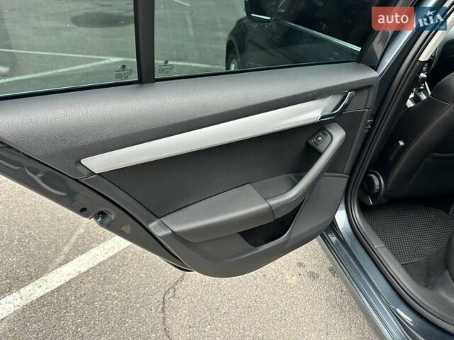 Шкода Октавія 2016 у Вінниці на Automoto.ua Сірий Шкода Октавія, об'ємом двигуна 1.6 л та пробігом 232 тис. км за 11777 $, фото 47 на Automoto.ua