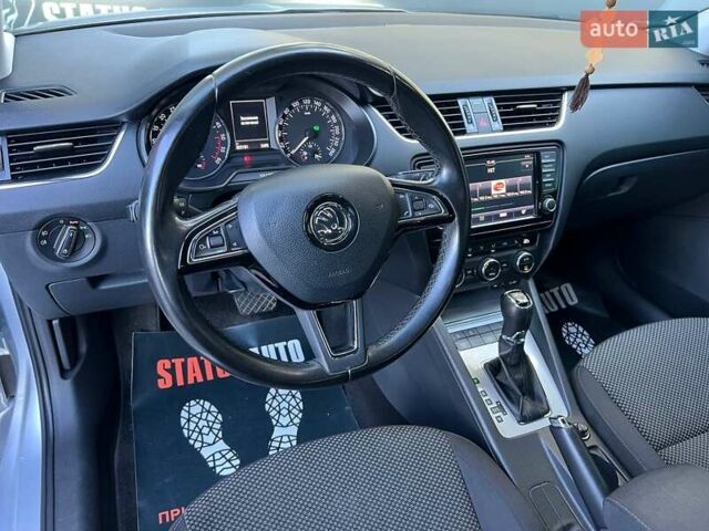 Шкода Октавія 2016 у Хмельницькому на Automoto.ua Сірий Шкода Октавія, об'ємом двигуна 1.97 л та пробігом 303 тис. км за 14700 $, фото 13 на Automoto.ua