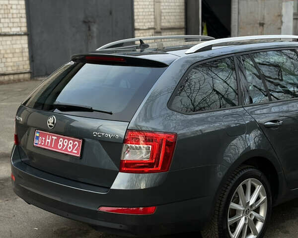 Сірий Шкода Октавія, об'ємом двигуна 2 л та пробігом 210 тис. км за 14900 $, фото 39 на Automoto.ua