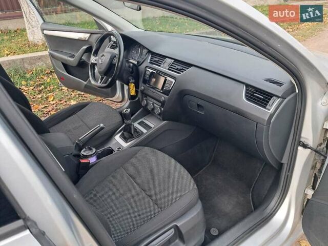 Серый Шкода Октавия, объемом двигателя 1.6 л и пробегом 240 тыс. км за 11300 $, фото 13 на Automoto.ua