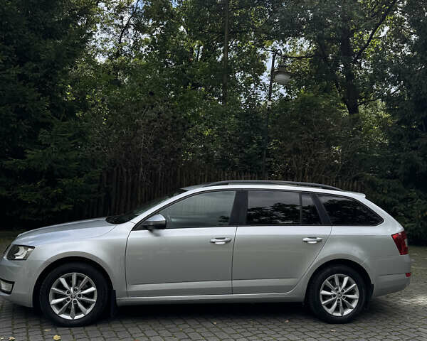 Серый Шкода Октавия, объемом двигателя 1.6 л и пробегом 241 тыс. км за 12500 $, фото 4 на Automoto.ua