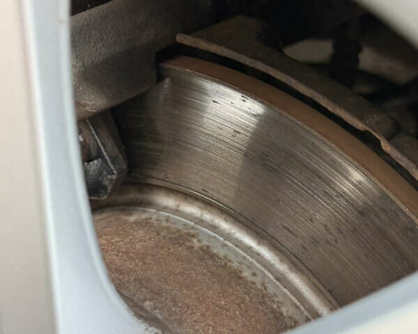 Сірий Шкода Октавія, об'ємом двигуна 2 л та пробігом 210 тис. км за 14900 $, фото 146 на Automoto.ua