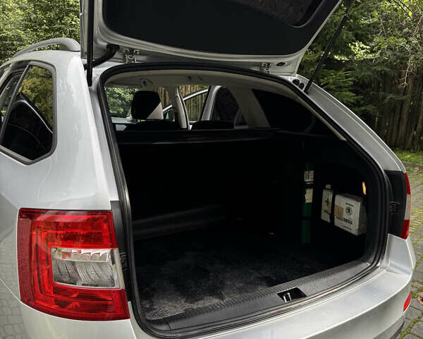 Серый Шкода Октавия, объемом двигателя 1.6 л и пробегом 241 тыс. км за 12500 $, фото 27 на Automoto.ua