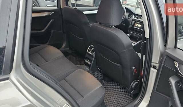 Серый Шкода Октавия, объемом двигателя 1.6 л и пробегом 255 тыс. км за 11300 $, фото 8 на Automoto.ua