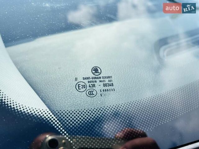 Сірий Шкода Октавія, об'ємом двигуна 1.6 л та пробігом 297 тис. км за 9000 $, фото 10 на Automoto.ua