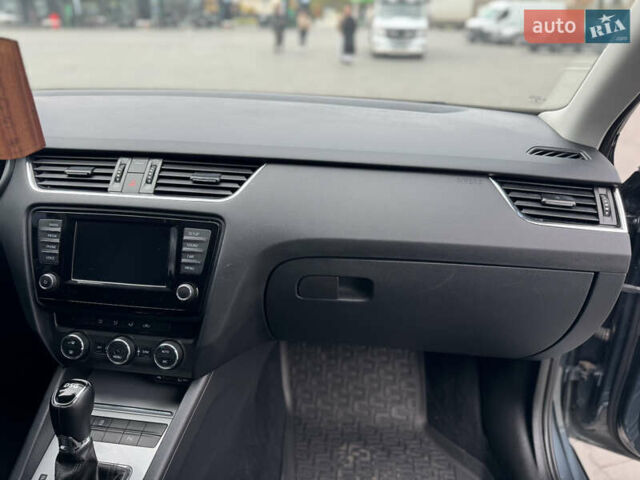 Серый Шкода Октавия, объемом двигателя 2 л и пробегом 224 тыс. км за 12900 $, фото 42 на Automoto.ua