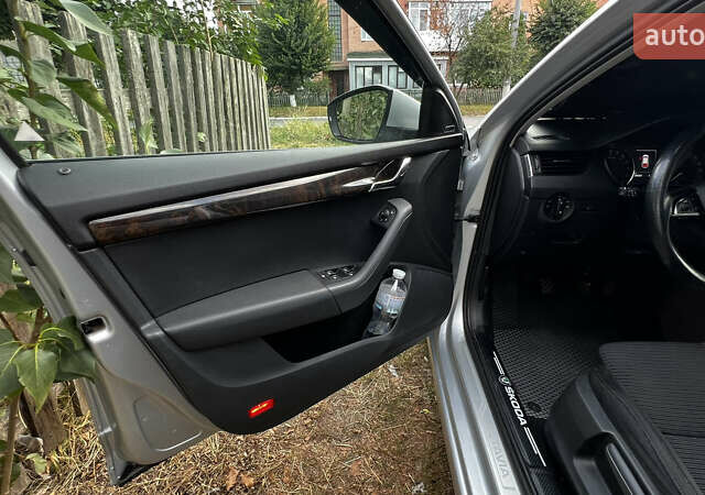 Серый Шкода Октавия, объемом двигателя 1.6 л и пробегом 294 тыс. км за 12900 $, фото 14 на Automoto.ua