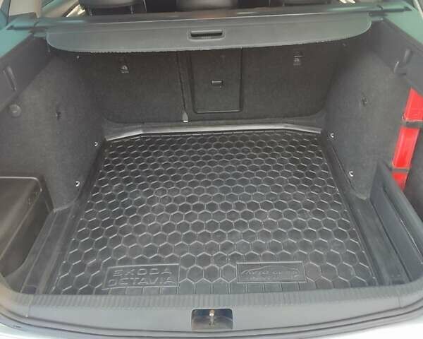 Серый Шкода Октавия, объемом двигателя 1.97 л и пробегом 313 тыс. км за 11700 $, фото 1 на Automoto.ua