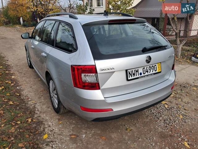 Серый Шкода Октавия, объемом двигателя 1.6 л и пробегом 240 тыс. км за 11300 $, фото 3 на Automoto.ua