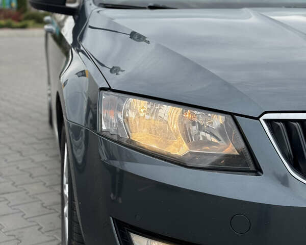 Серый Шкода Октавия, объемом двигателя 2 л и пробегом 224 тыс. км за 12900 $, фото 12 на Automoto.ua