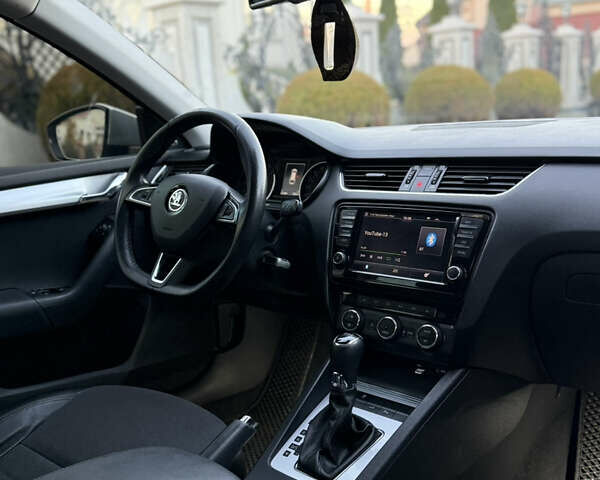 Серый Шкода Октавия, объемом двигателя 1.97 л и пробегом 220 тыс. км за 13550 $, фото 40 на Automoto.ua