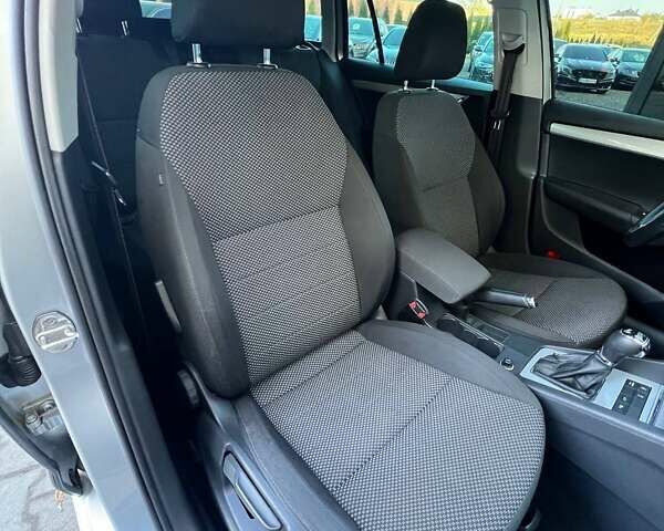 Шкода Октавія 2016 у Хмельницькому на Automoto.ua Сірий Шкода Октавія, об'ємом двигуна 1.97 л та пробігом 303 тис. км за 14700 $, фото 31 на Automoto.ua