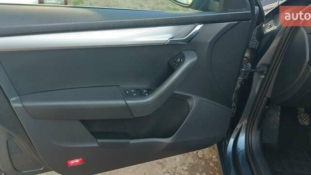 Серый Шкода Октавия, объемом двигателя 1.97 л и пробегом 230 тыс. км за 12700 $, фото 22 на Automoto.ua